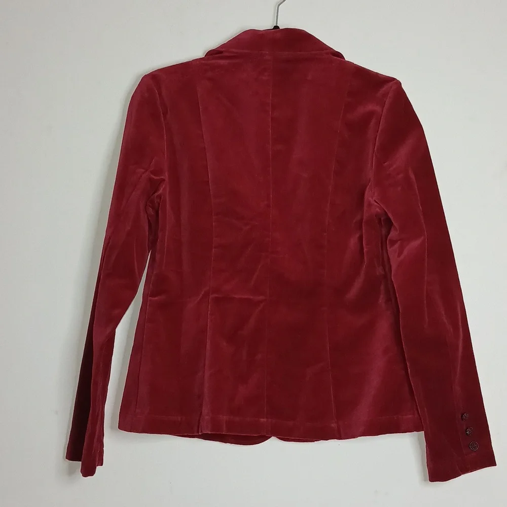 Liz Claiborne first issue